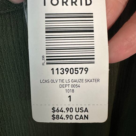 Torrid women’s skater dress cold shoulder gauze hunter Green fall goth plus Size - Picture 6 of 14